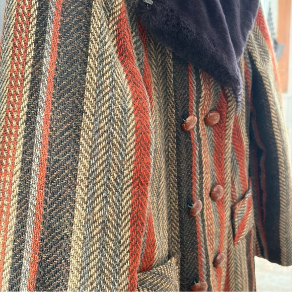 Vintage Wool Blend Herringbone Double Breasted Coat - Picture 4 of 11